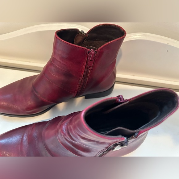 Canal Grande two tone Burgundy Ankle booties Size 38 Piera Shoes - Picture 2 of 11